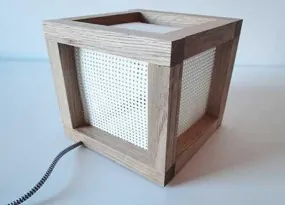 Holzlampe